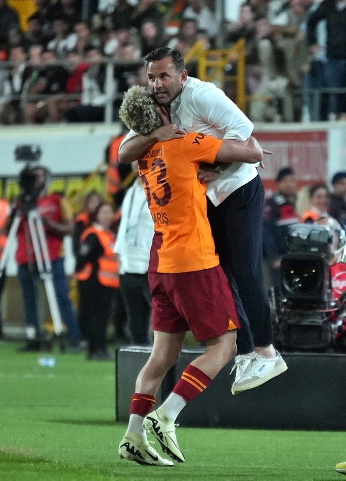 Trendyol Süper Lig: Alanyaspor: 0 - Galatasaray: 4 (maç Sonucu)