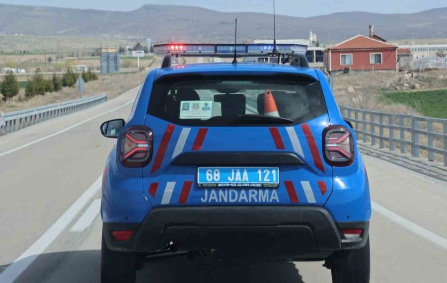 Köpek Dövüştürücüleri Önce Dron İle Sonra Da Kovalamacayla Yakalandı