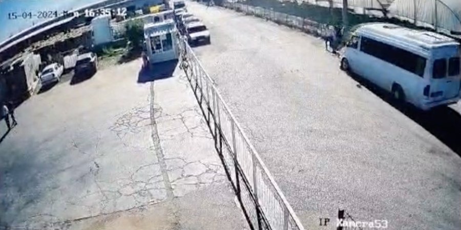 Minibüsüyle Ezip Öldürdü, O Anlar Kameraya Yansıdı