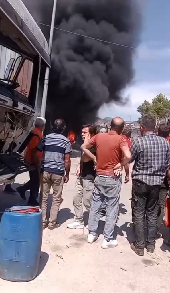 Alanya’da İş Yerinde Yangın