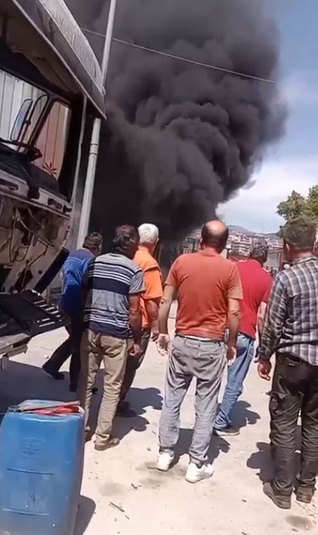 Alanya’da İş Yerinde Yangın