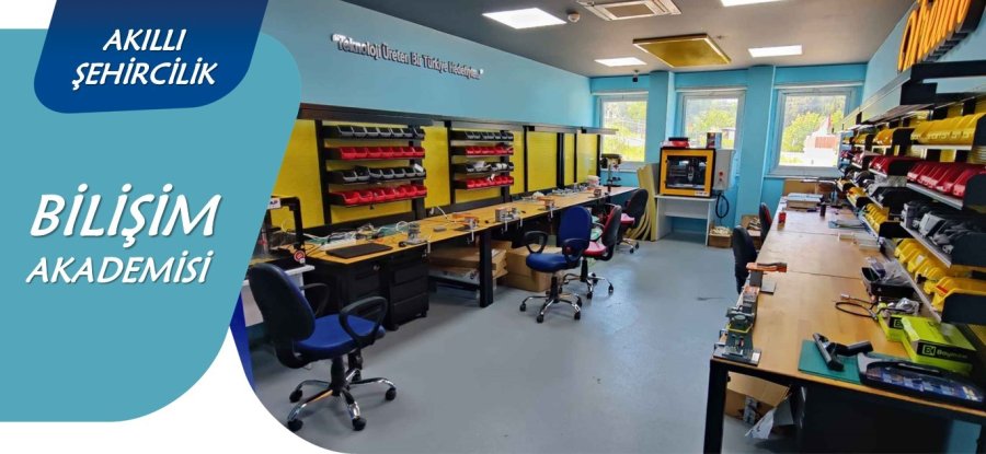 Başkan Büyükkılıç’tan ’bilişim Akademisi’ Projesi