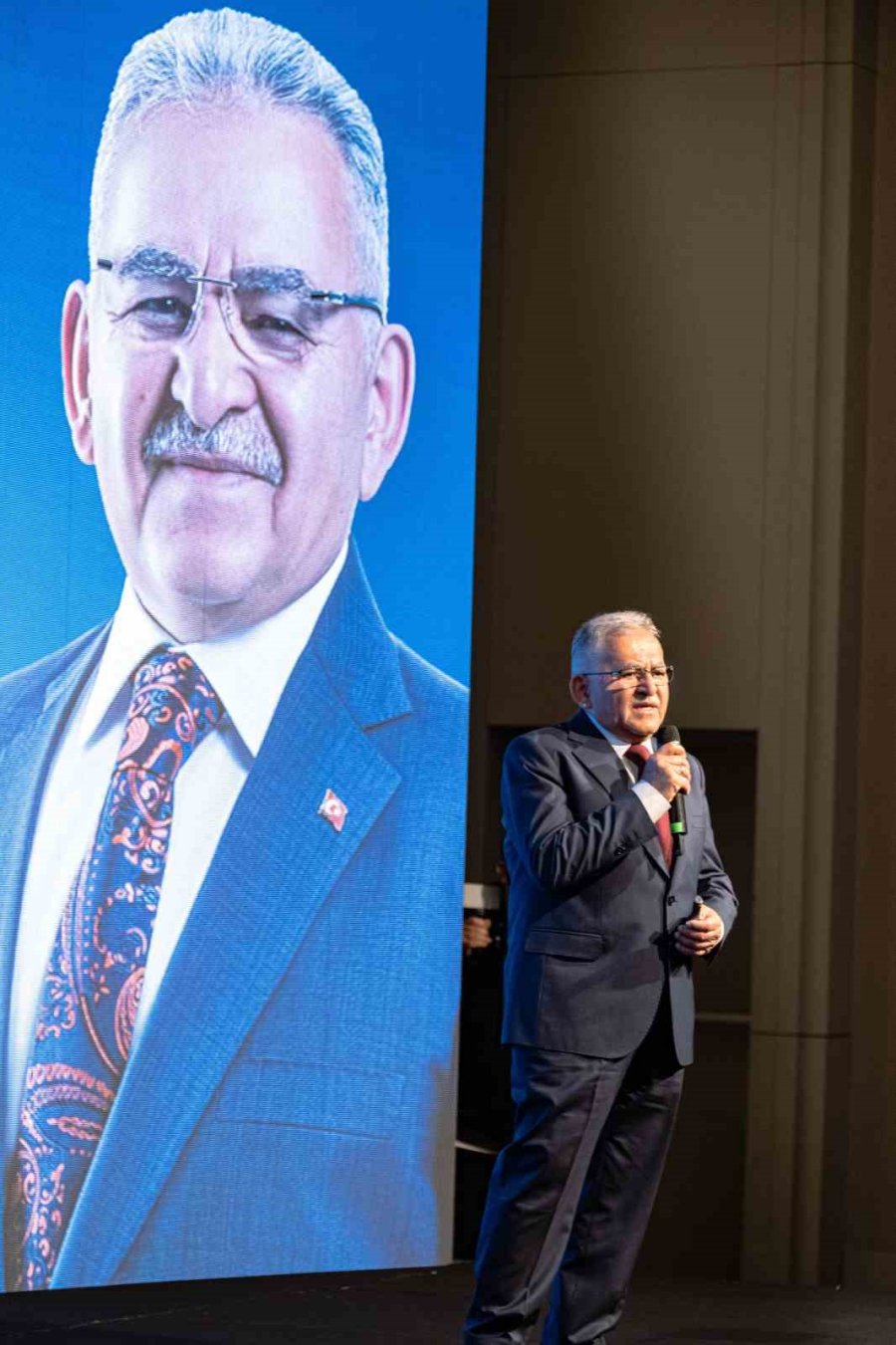 Başkan Büyükkılıç’tan ’bilişim Akademisi’ Projesi