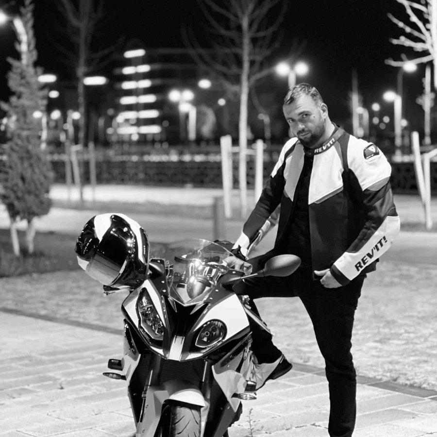 Motosiklet Tıra Çarptı, Sürücü Öldü