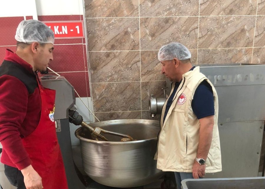 Beyşehir’de Gıda Üretimi Ve Satışı Yapan İşletmeler Denetlendi