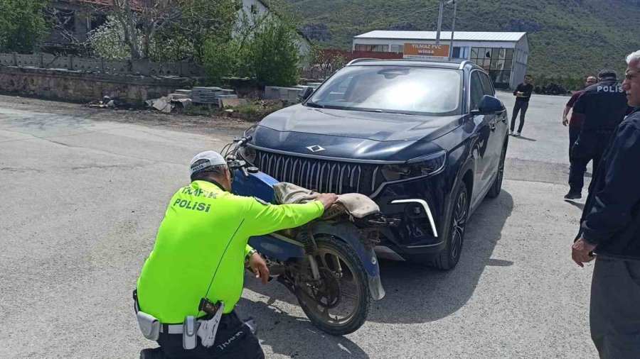 Konya’da Motosiklet İle Cip Çarpıştı: 1 Yaralı