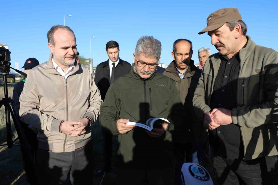 Vali Çelik, Akkaya Barajı’nda Kuş Gözlemi Yaptı