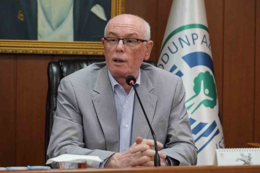 Başkan Kurt, Belediye Çalışanları İle Bayramlaştı