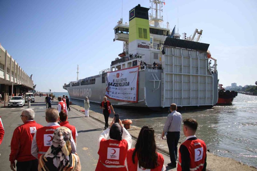 9. "iyilik Gemisi" Gazze’ye Uğurlandı