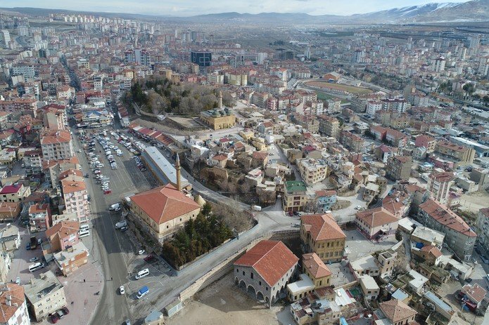 Başkan Özdemir: "100 Yılın Projesinde Çalışmalar Devam Ediyor"