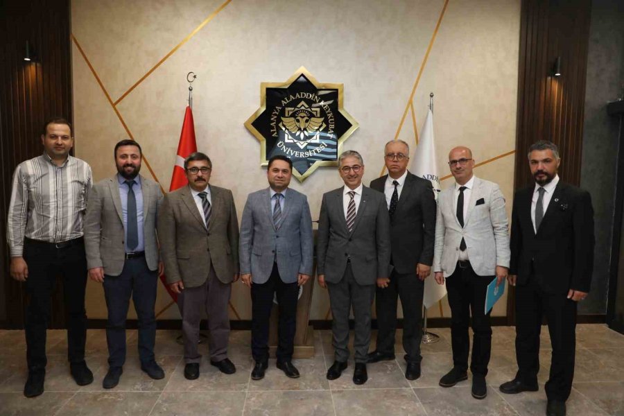 Alkü İle Poyd, Turizm Öğrencilerinin Geleceğine İmza Attı