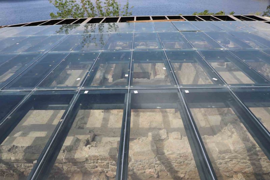 Hıdırlık Kulesi Seyir Terası Projesi Çalışmasında Tarihe Işık Tutacak Keşif