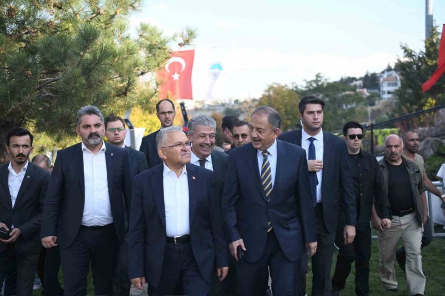 Çevre, Şehircilik Ve İklim Değişikliği Bakanlığı İle Büyükşehir Belediyesi’nden Erciyes’te Ağaçlandırma Töreni