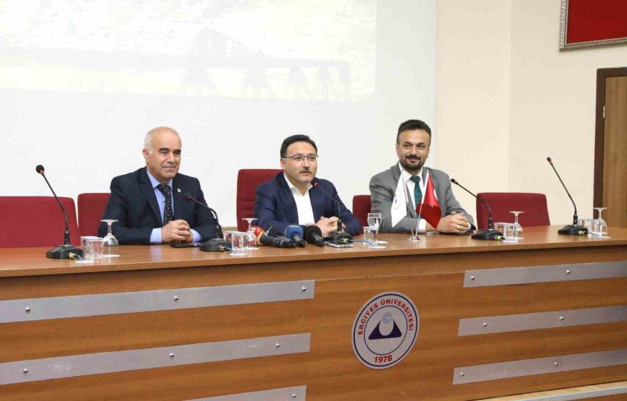 Vali Çiçek: "turizm Fakültelerinde Okuyan Öğrenciler Bu Memleket İçin Milli Görev Yapıyor"