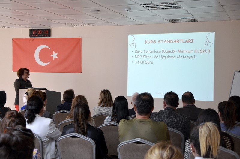 Ambulans Servisi Başhekimliğinde Yenidoğan Canlandırma Programı Eğitimi Verildi