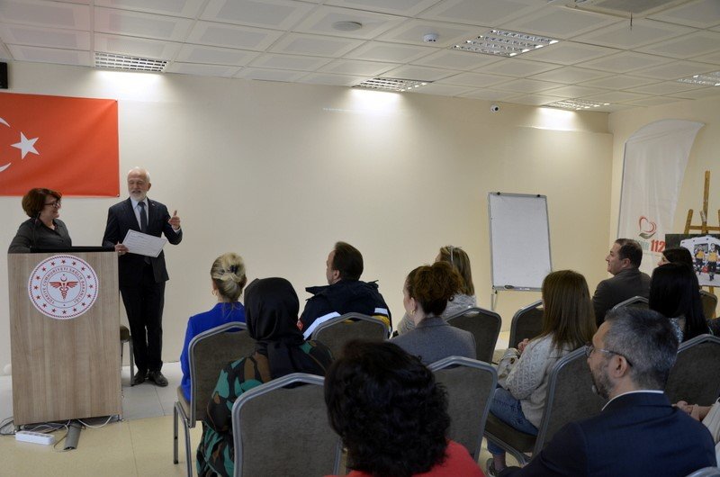 Ambulans Servisi Başhekimliğinde Yenidoğan Canlandırma Programı Eğitimi Verildi