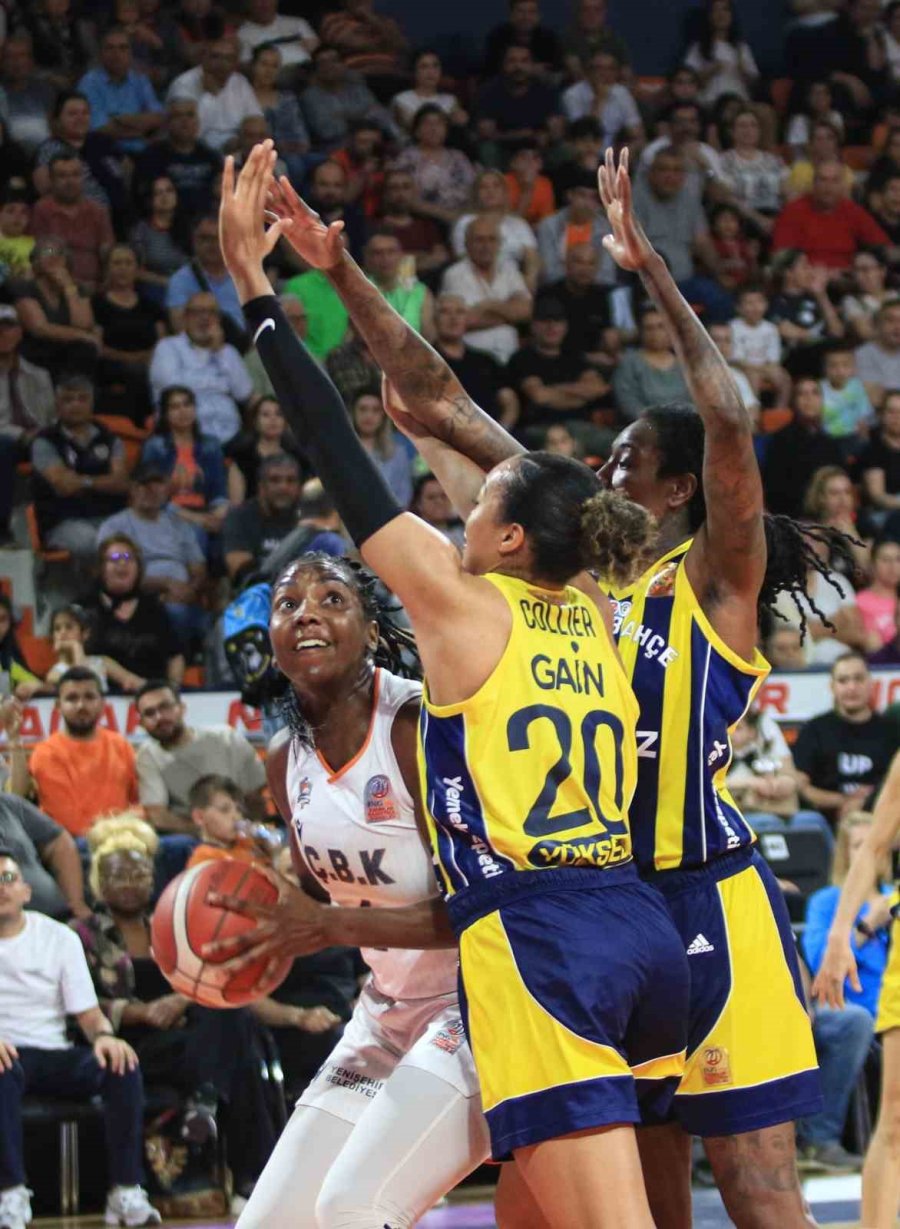 Kadınlar Basketbol Süper Ligi’nde Fenerbahçe Üst Üste 6. Kez Şampiyon