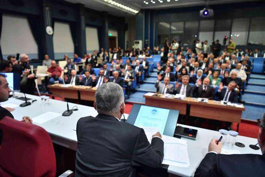 Kayseri Büyükşehir Belediye Meclisi Toplandı, Yeni Komisyon Üyeleri Belirlendi