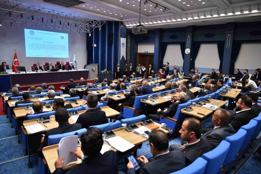 Kayseri Büyükşehir Belediye Meclisi Toplandı, Yeni Komisyon Üyeleri Belirlendi