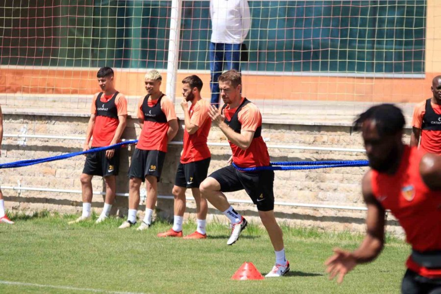 Burak Yılmaz: “ben Umutluyum, Daha İyi Olacağız”