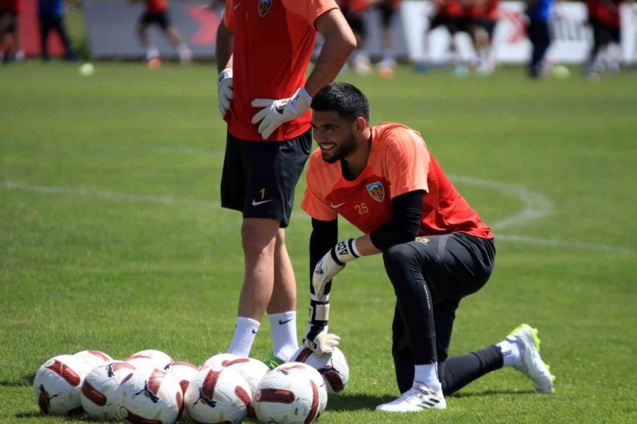 Bilal Bayazit: "gönlüm Milli Takıma Çağrılmak İster”