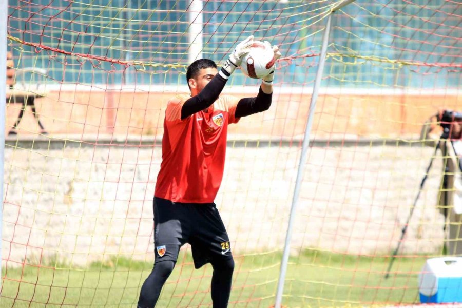 Bilal Bayazit: "gönlüm Milli Takıma Çağrılmak İster”