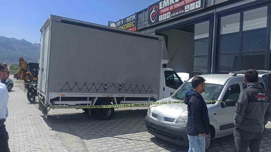 Eski Ortakların Alacak Verecek Kavgası Kanlı Bitti