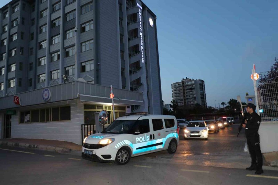Mersin’de Sanal Dolandırıcılara Eş Zamanlı Operasyon: 19 Gözaltı