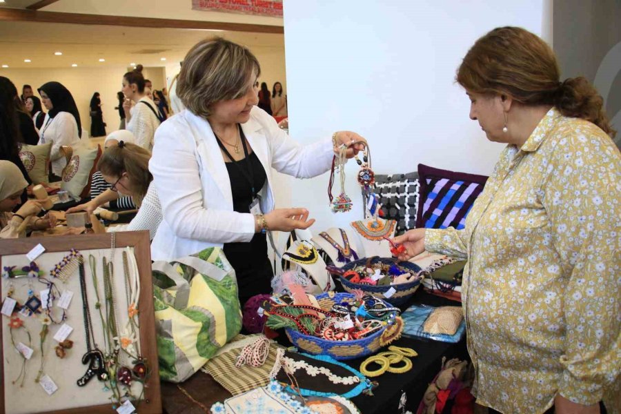 Mersin Turizm Fuarı Başladı