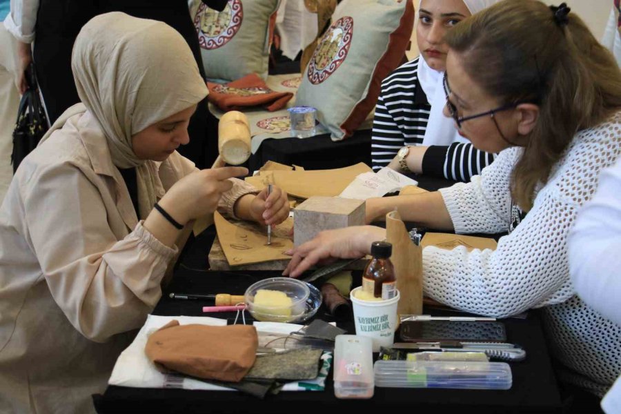 Mersin Turizm Fuarı Başladı