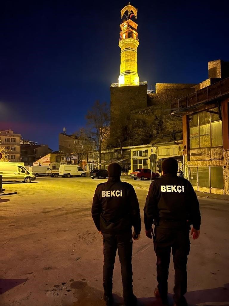 Niğde’de Hırsızlar Suçüstü Yakalandı