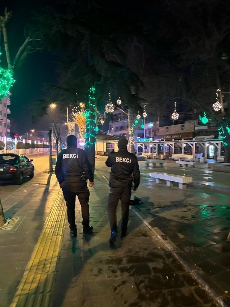 Niğde’de Hırsızlar Suçüstü Yakalandı