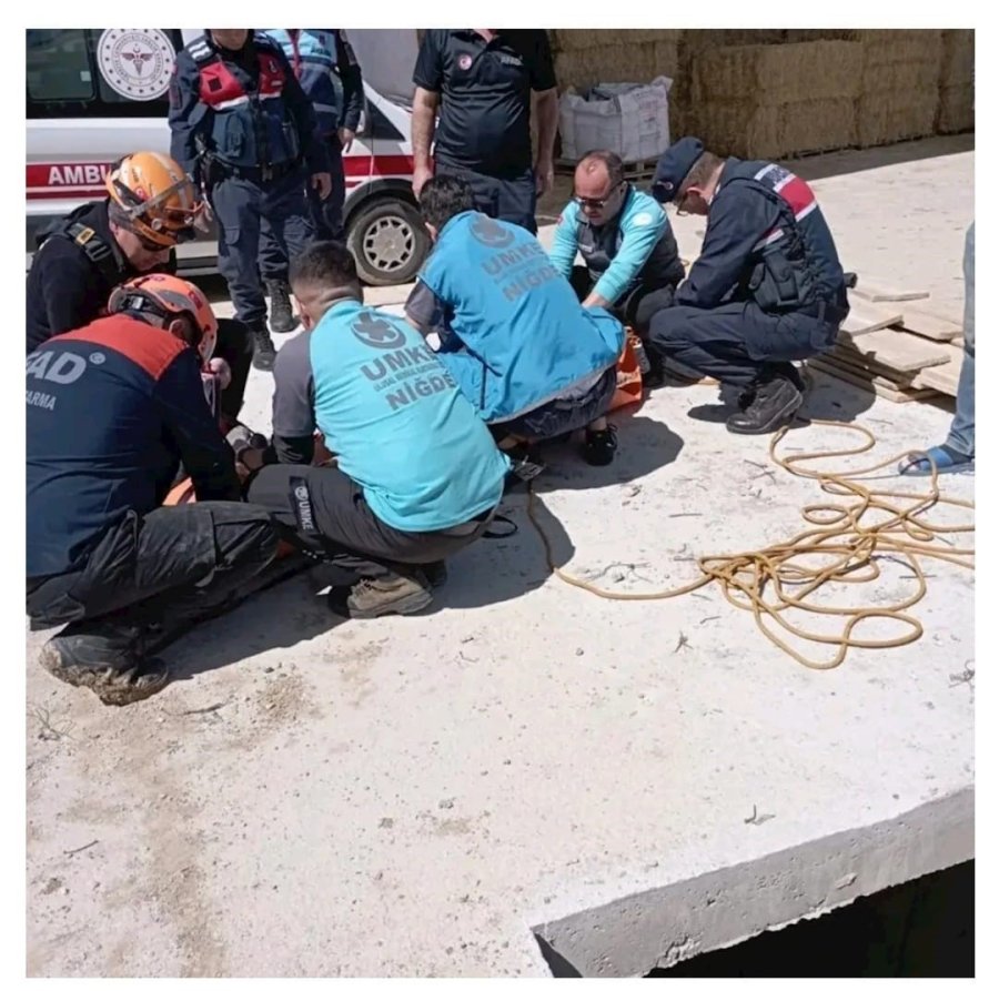 Niğde’de İnşaatın Gider Kuyusuna Düşen İşçi Yaralandı