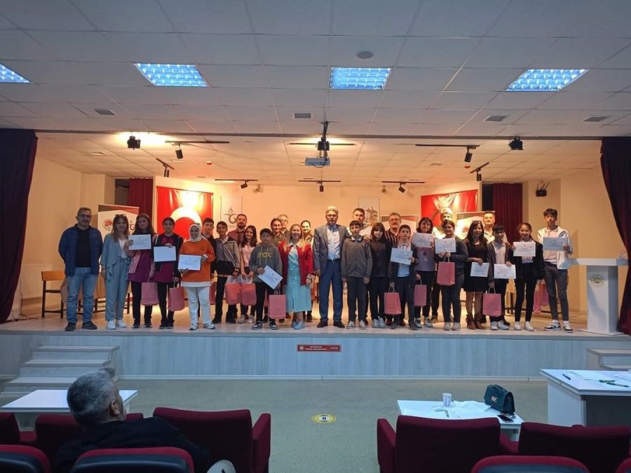 Eskişehir’de Bilgi Yarışmasının Kazananları Belli Oldu