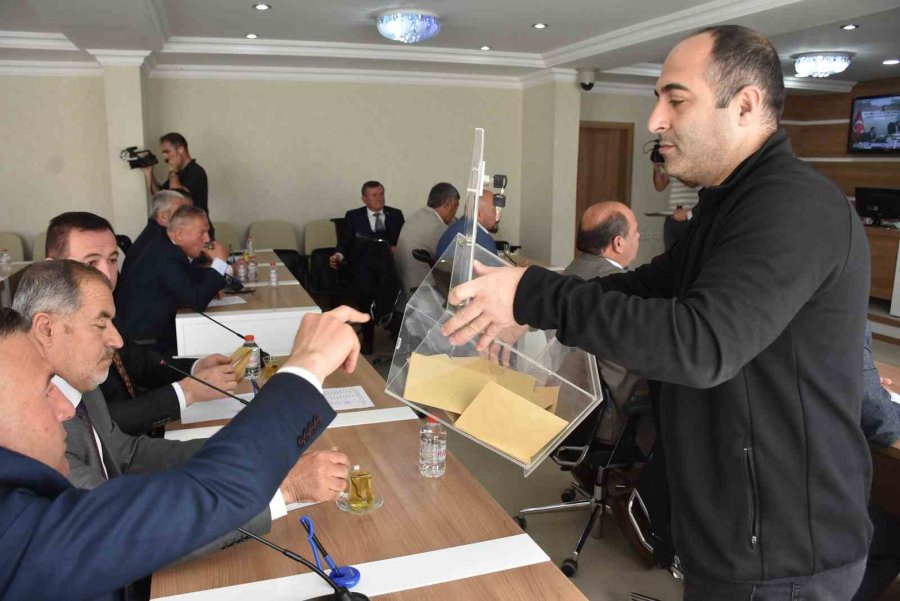 Vilayetler Birliği Meclis Toplantısında Niğde’yi Ömer Kılıç Temsil Edecek