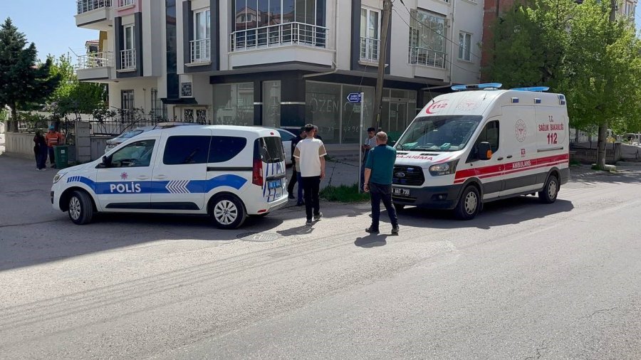 Gasp Etmeye Çalıştığı Genci Hastanelik Etti