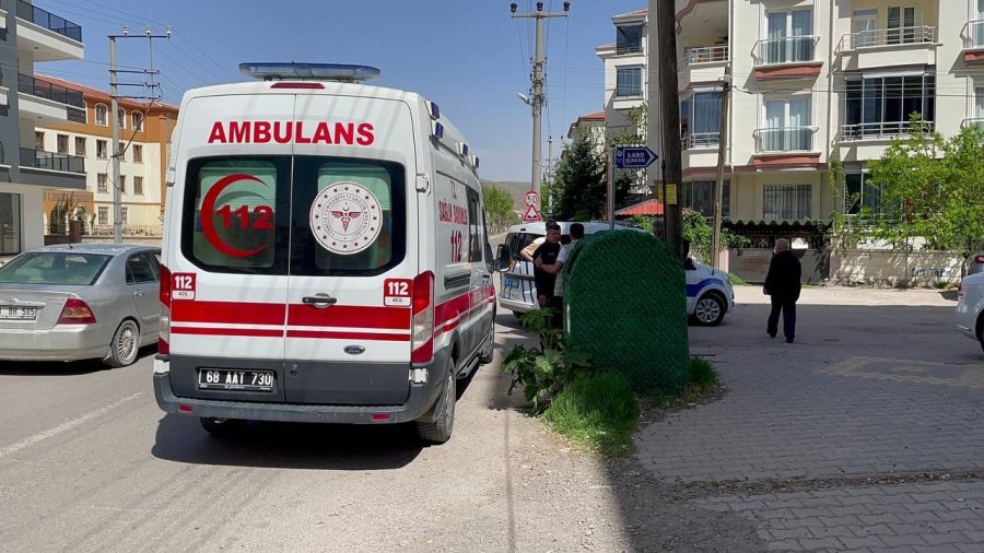 Gasp Etmeye Çalıştığı Genci Hastanelik Etti