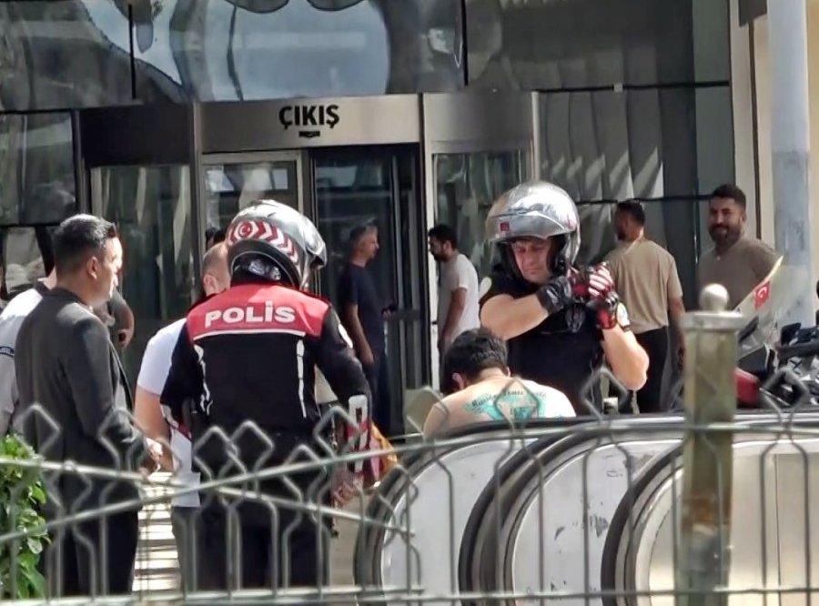 “tedavi Olmak İstiyorum” Deyip Üst Geçide Çıktı