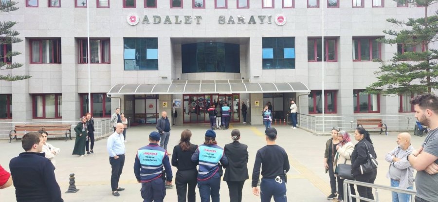 Antalya’da Banka Çalışanının Zimmetine 205 Milyon Tl Geçirme Olayına 8 Tutuklama