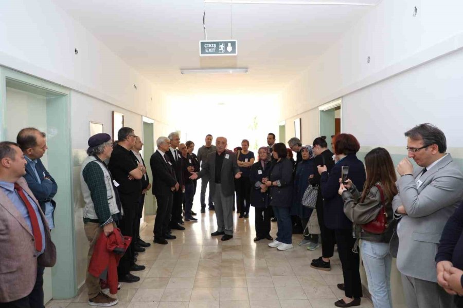 Porsuk Meslek Yüksekokulu Öğretim Görevlisi Dr. Altan Çetinkaya İçin Anma Töreni Düzenlendi