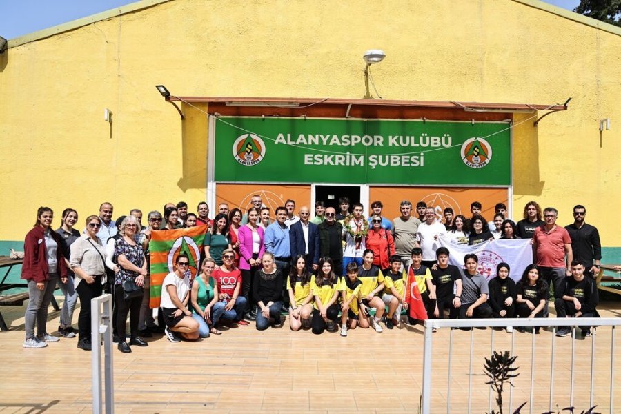 Eskrimci Doruk Erolçevik: “şampiyon Olmak Çok Değişik Bir Duygu”