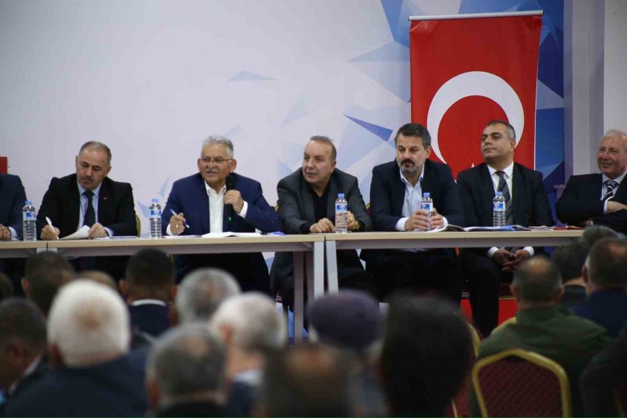 Büyükkılıç’tan Pınarbaşı’nda Muhtarlar Zirvesi