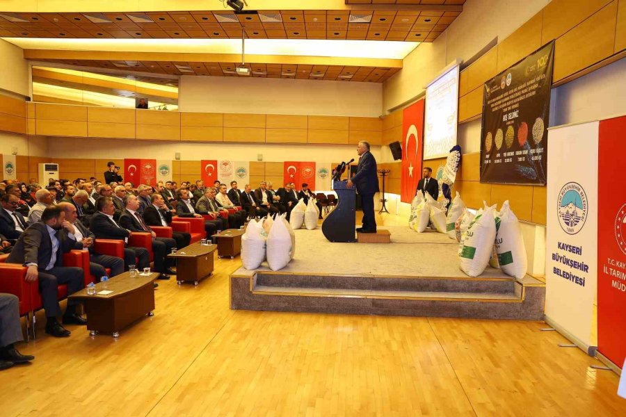 Başkan Büyükkılıç’tan Çiftçiye 18 Milyon Tl’lik 300 Ton Nohut Tohumu Desteği