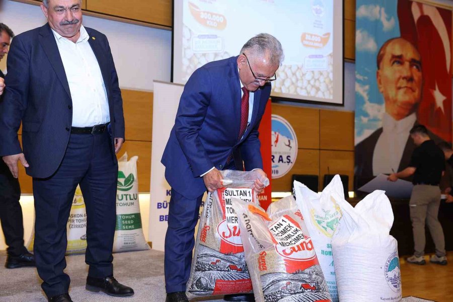 Başkan Büyükkılıç’tan Çiftçiye 18 Milyon Tl’lik 300 Ton Nohut Tohumu Desteği