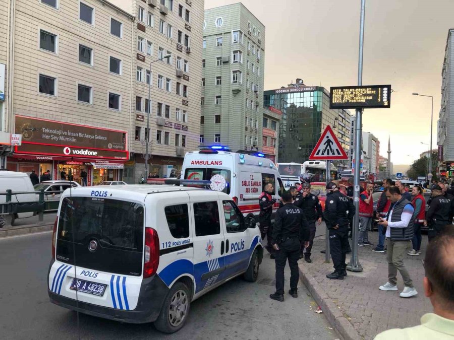 Kayseri’de Otopark Kavgası: 2 Yaralı