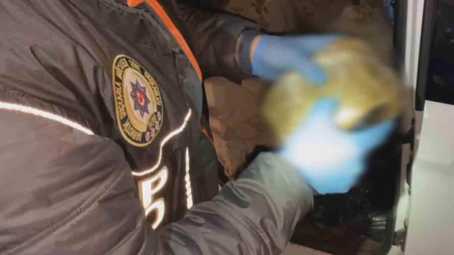 Konya Polisinden Narkotik Operasyonu: 7 Gözaltı