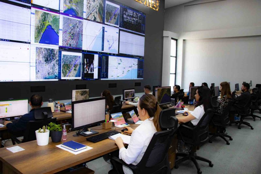 Tren Seferleri Durdurulunca Mersin-tarsus Arasında Otobüs Seferleri Arttırıldı