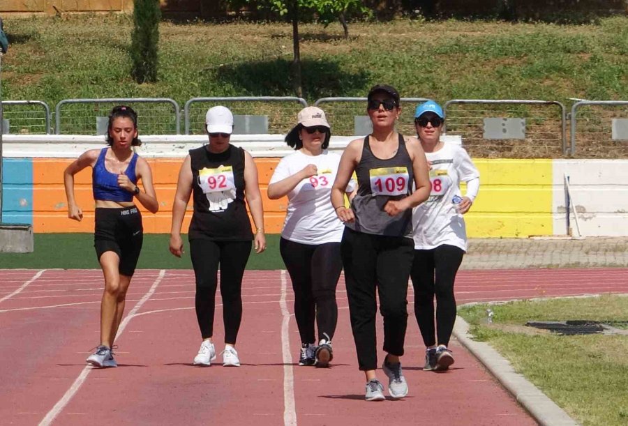 Postacılar, Mersin’de Yarıştı