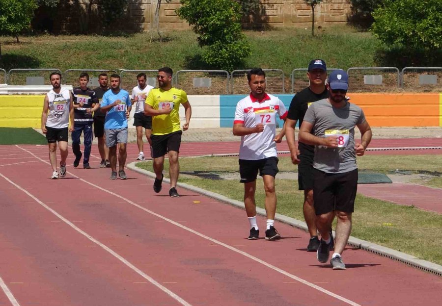 Postacılar, Mersin’de Yarıştı
