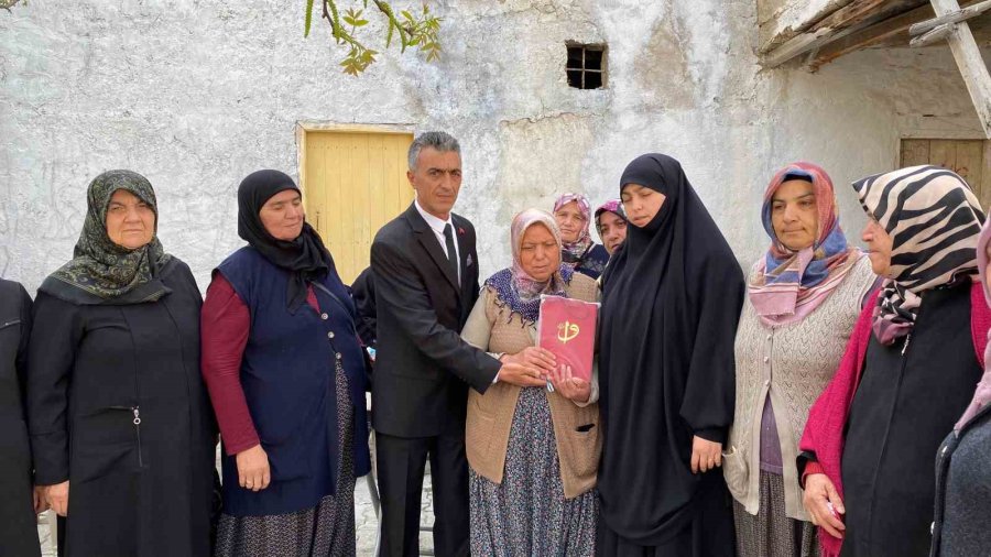 Şehit Ailelerinden Şehit Aslan’ın Ailesine Ziyaret